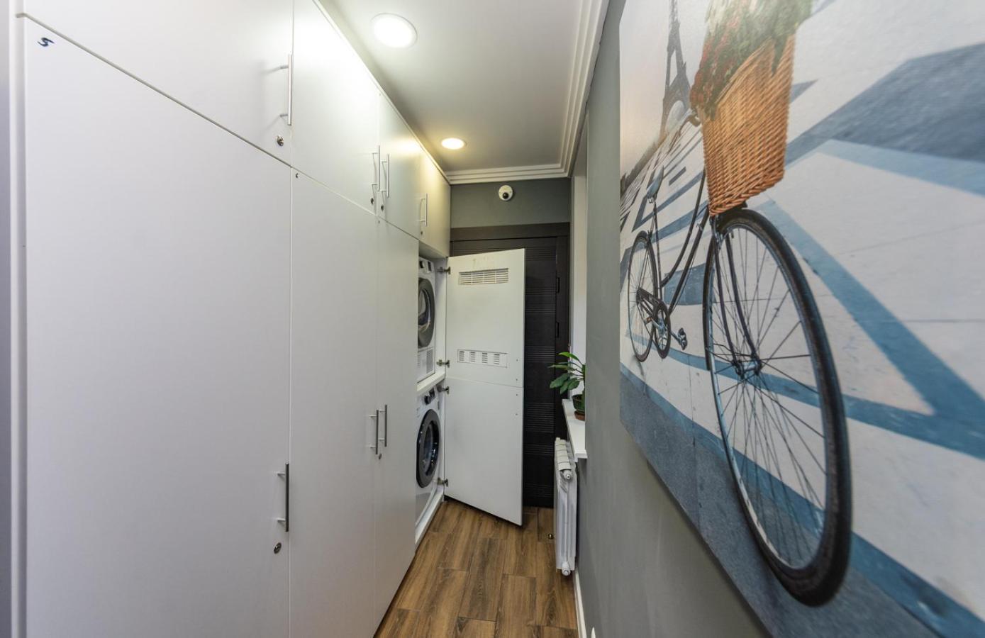 Lux Apartment Near Arena City Kiev Exterior foto